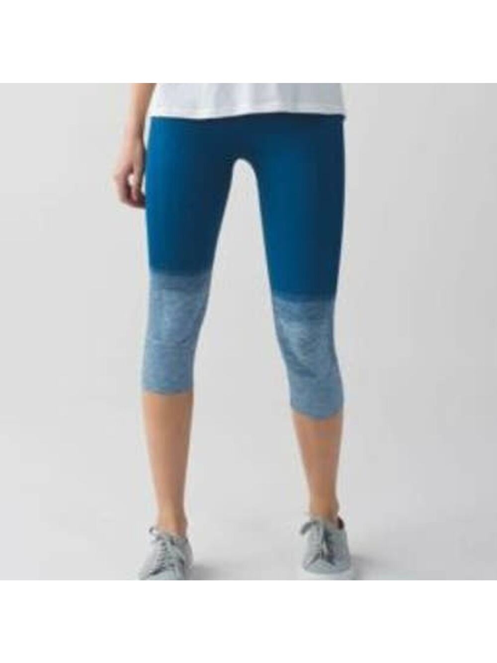 Lululemon Athletica Seamlessly Street Crop Legging Ombre Blue Ocean Size 10
